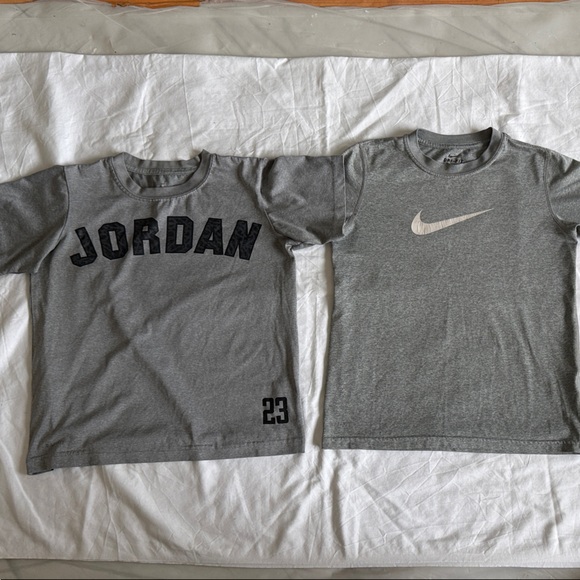 Boys Gray Jordan and Nike Dri-Fit Short Sleeve T-Shirts Small - Picture 1 of 5
